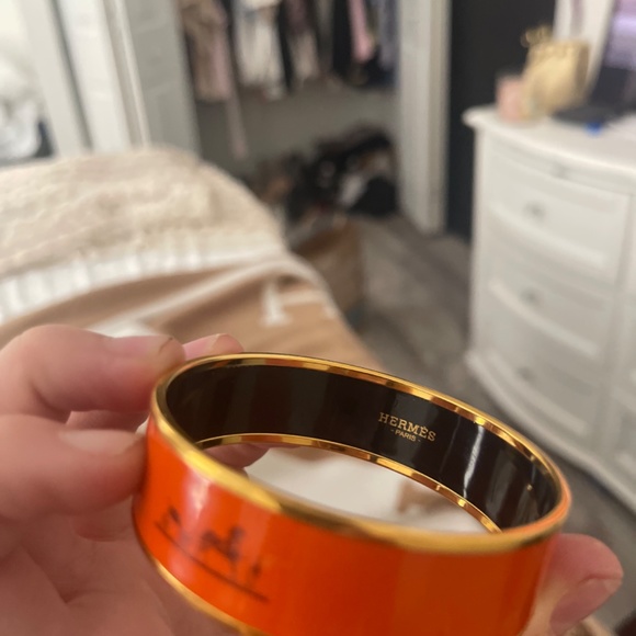 Hermès Caleche Orange Enamel Gold Plated Bangle Bracelet - Picture 9 of 12